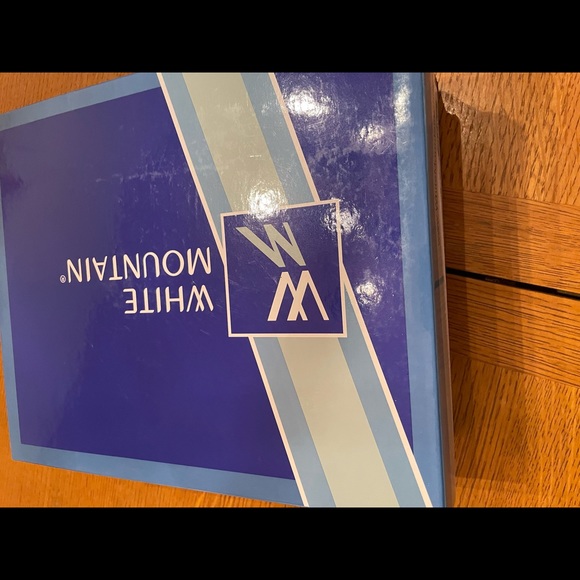 White Mountain Sandals - Picture 5 of 6